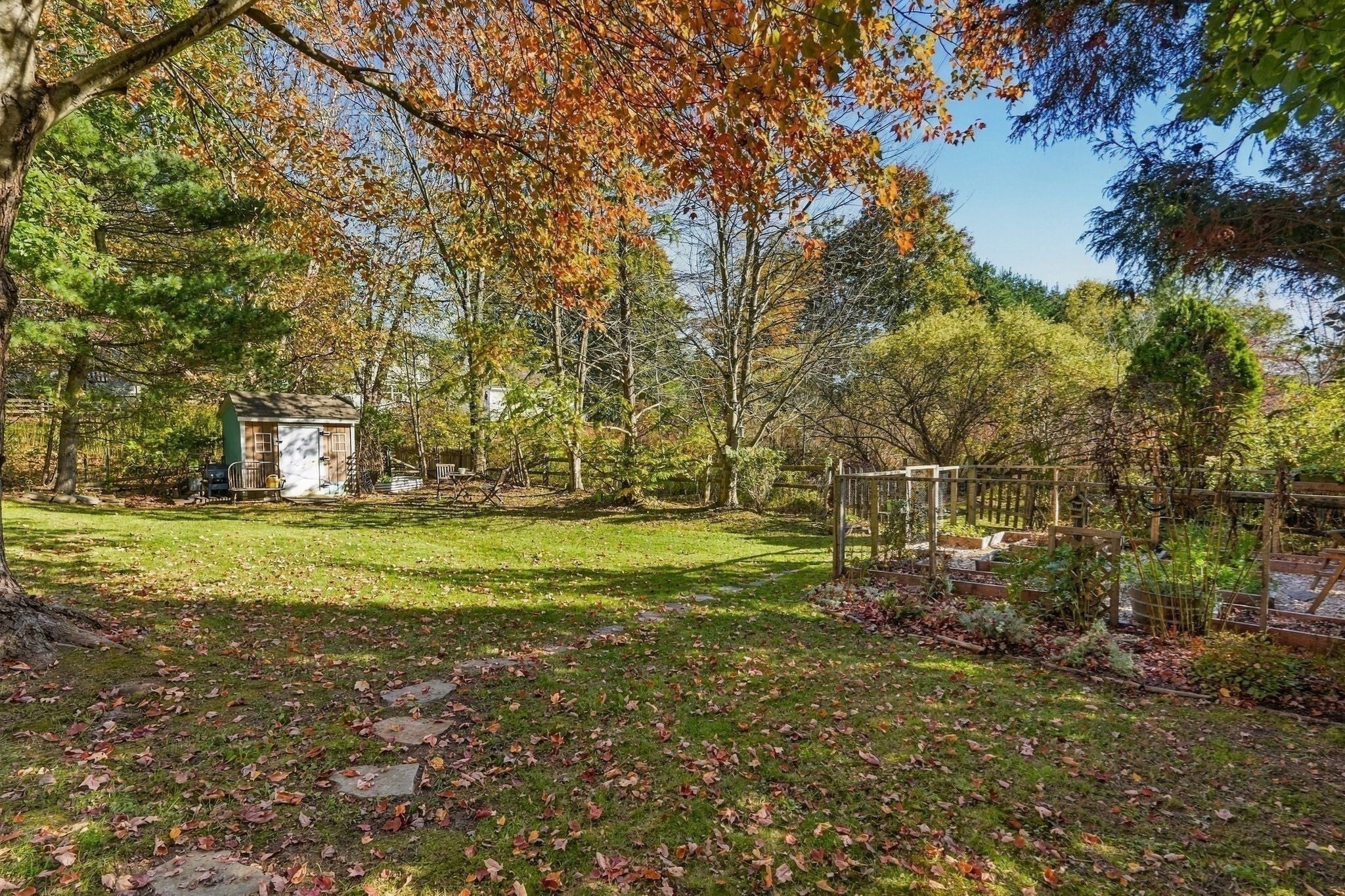 5 Maxine Cir, Easthampton, MA Photo #34