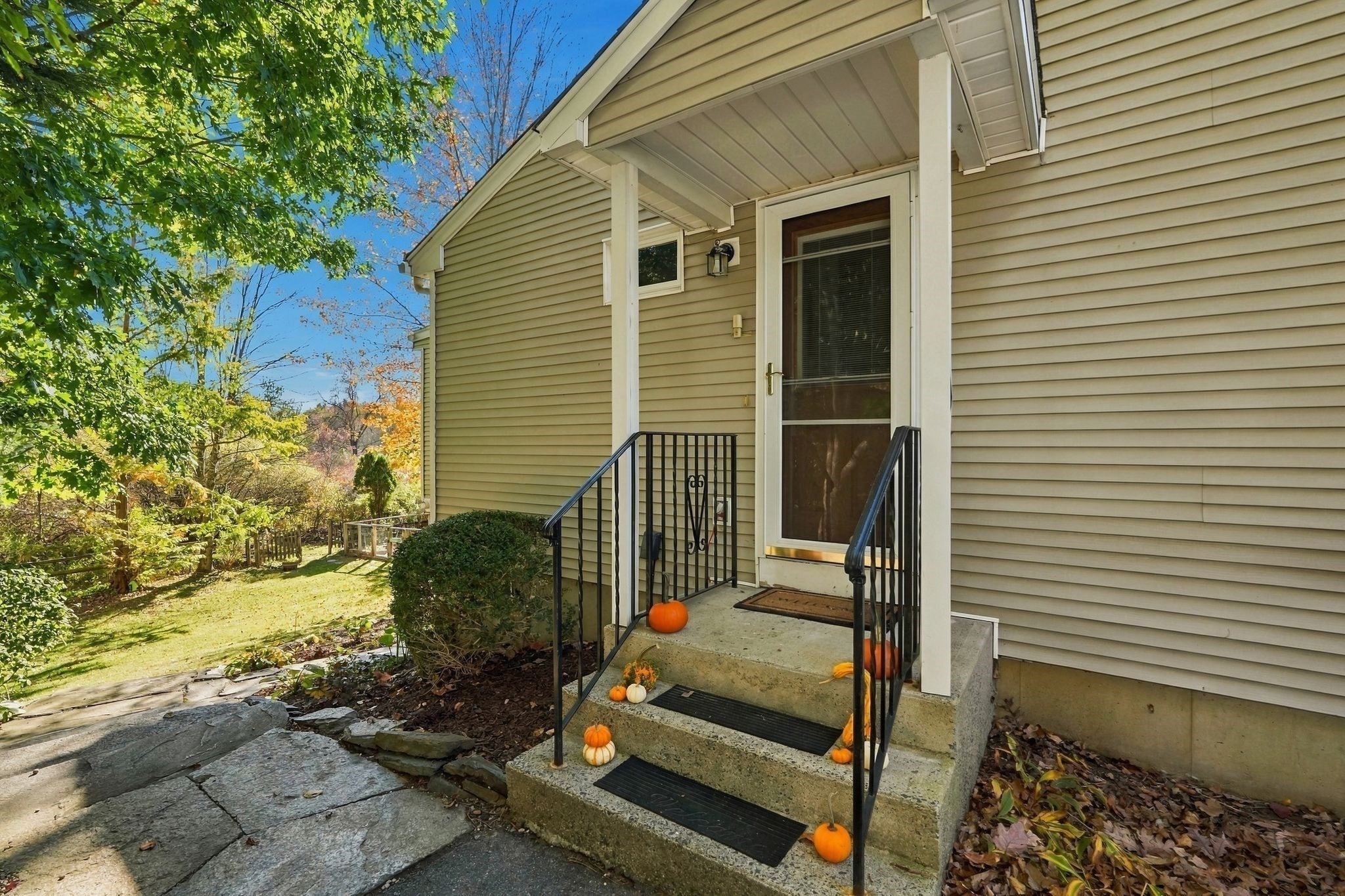 5 Maxine Cir, Easthampton, MA Photo #42