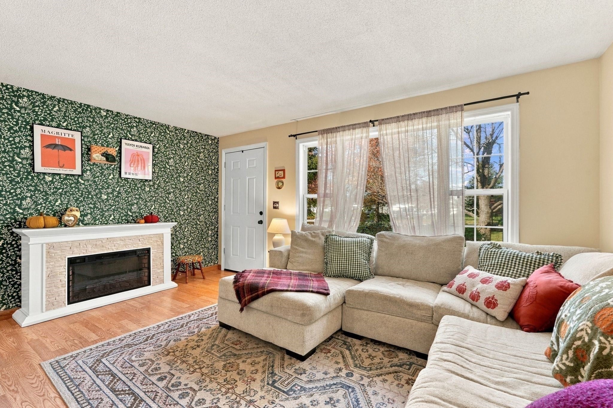 5 Maxine Cir, Easthampton, MA Photo #7