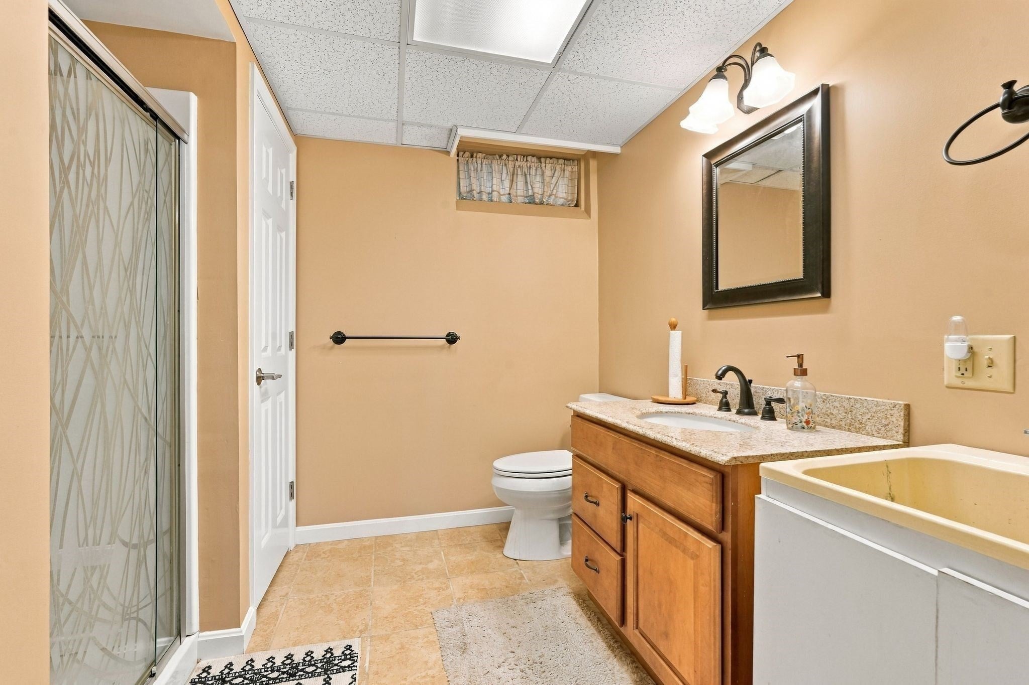 5 Maxine Cir, Easthampton, MA Photo #25
