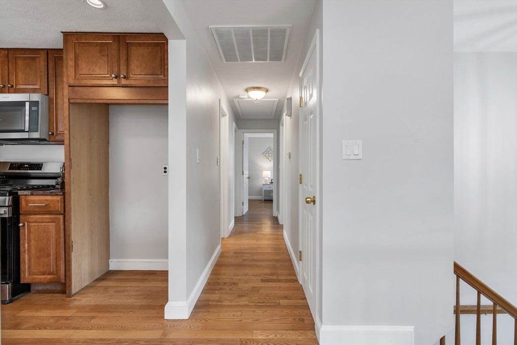 36 Prouty Rd, Burlington, MA, 36 Prouty Rd, Burlington, MA Photo #18