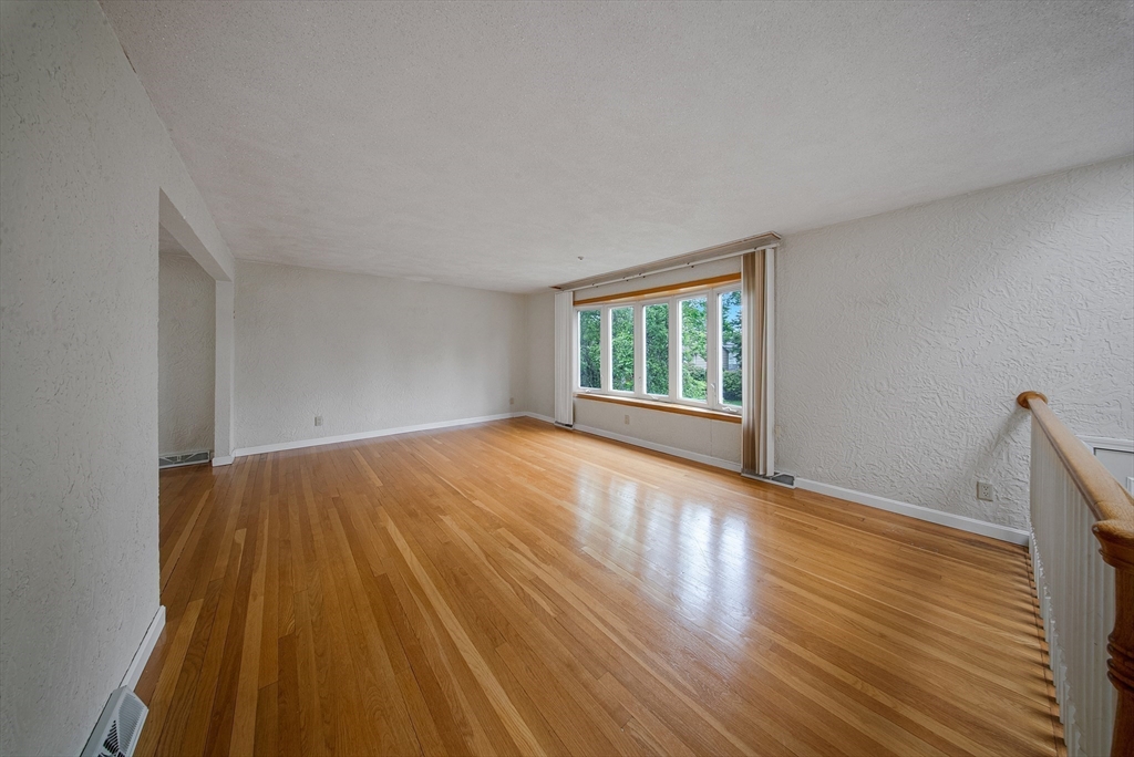 25 Gloversbrook Rd