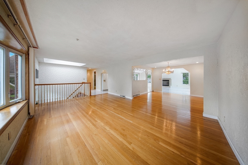 25 Gloversbrook Rd