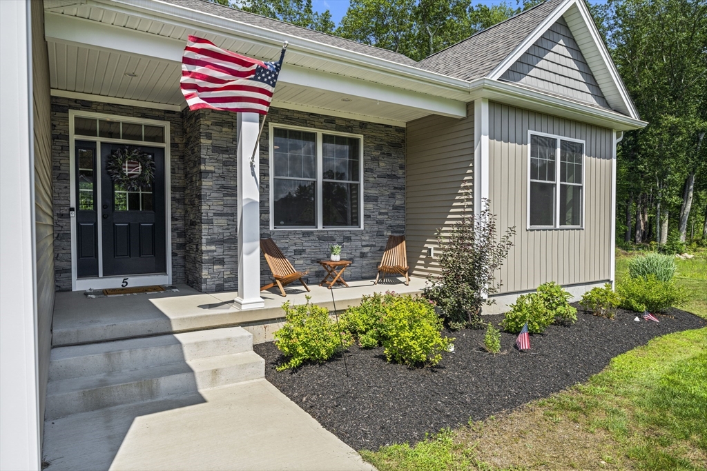 5 Tall Pines Trl