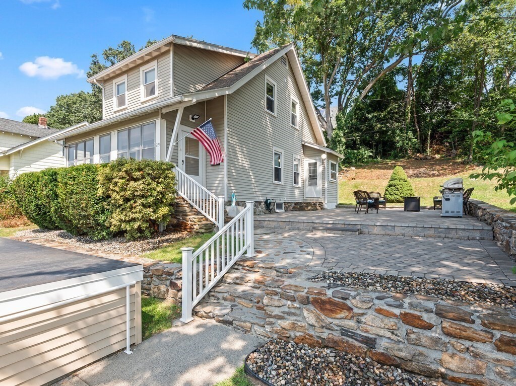 219 Hamilton St