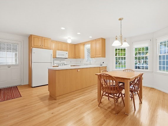 35 Camelot Ct 35