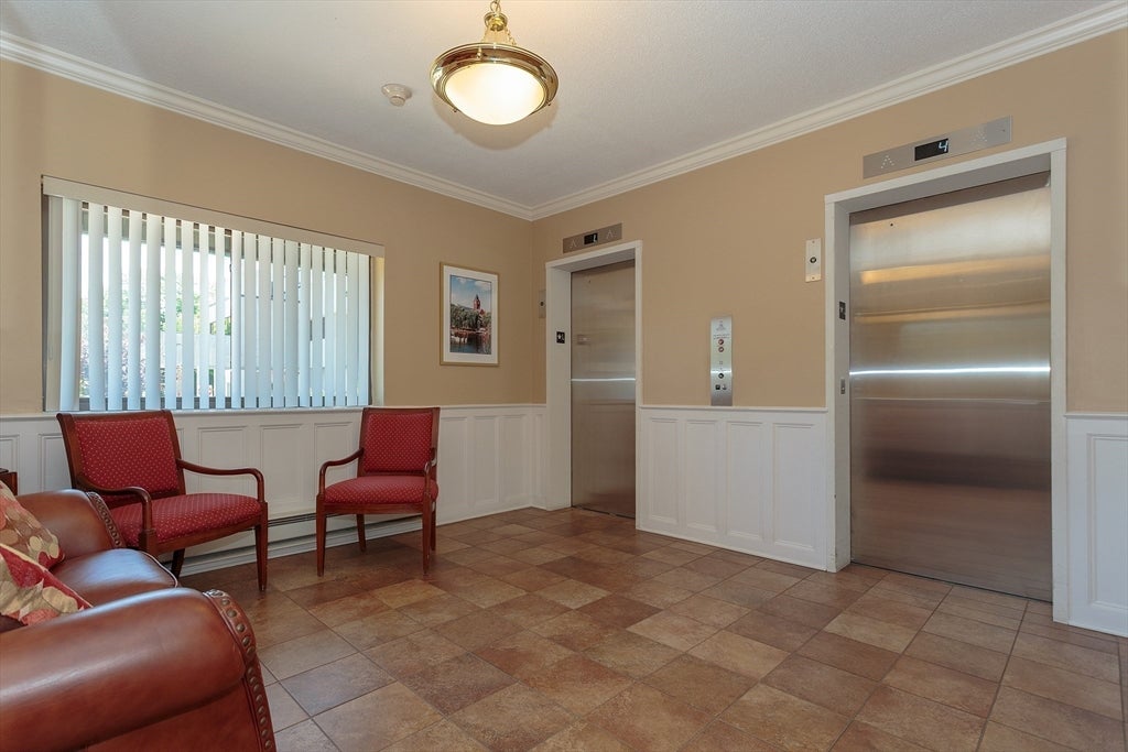 666 Main Street #207, Winchester, MA Photo #24