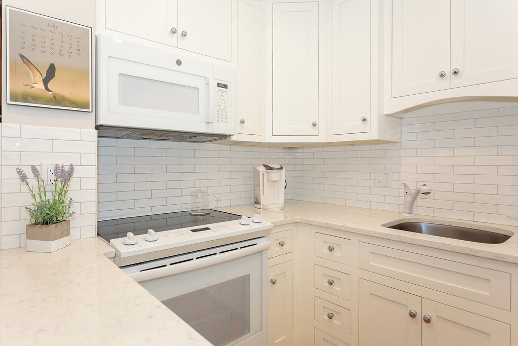 666 Main Street #207, Winchester, MA Photo #10
