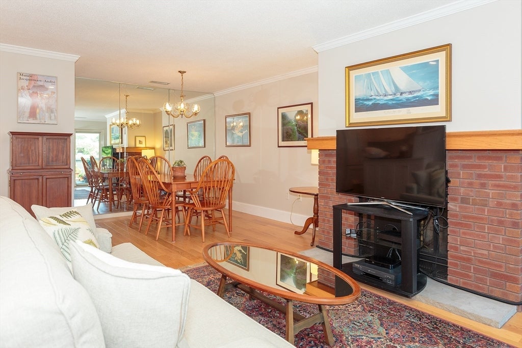 666 Main Street #207, Winchester, MA Photo #6