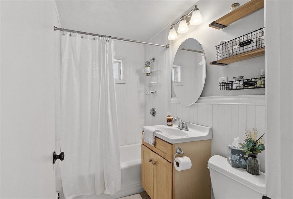 26 Long Lake Rd, Littleton, MA Photo #18