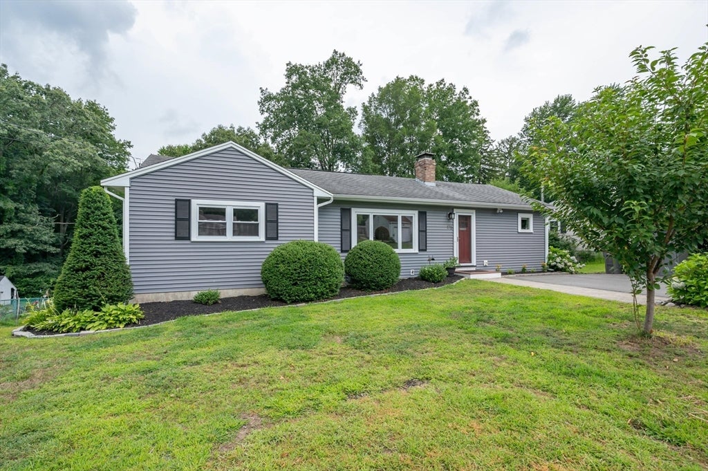 175 Edgewater Dr, Framingham, MA, 175 Edgewater Dr, Framingham, MA Photo #2