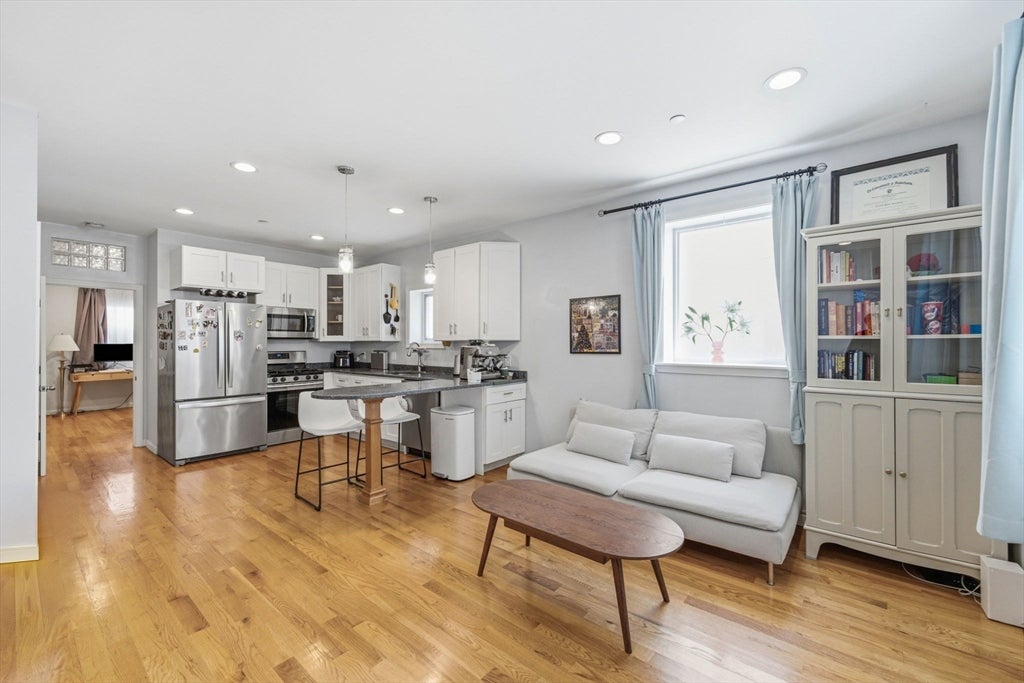 518 Main St #2, Medford, MA, 518 Main St #2, Medford, MA Photo #1