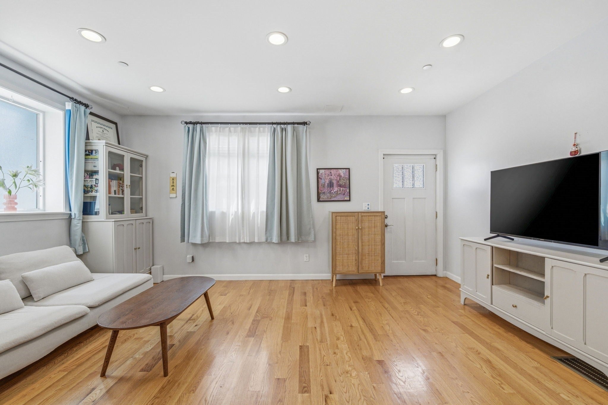 518 Main St #2, Medford, MA, 518 Main St #2, Medford, MA Photo #7