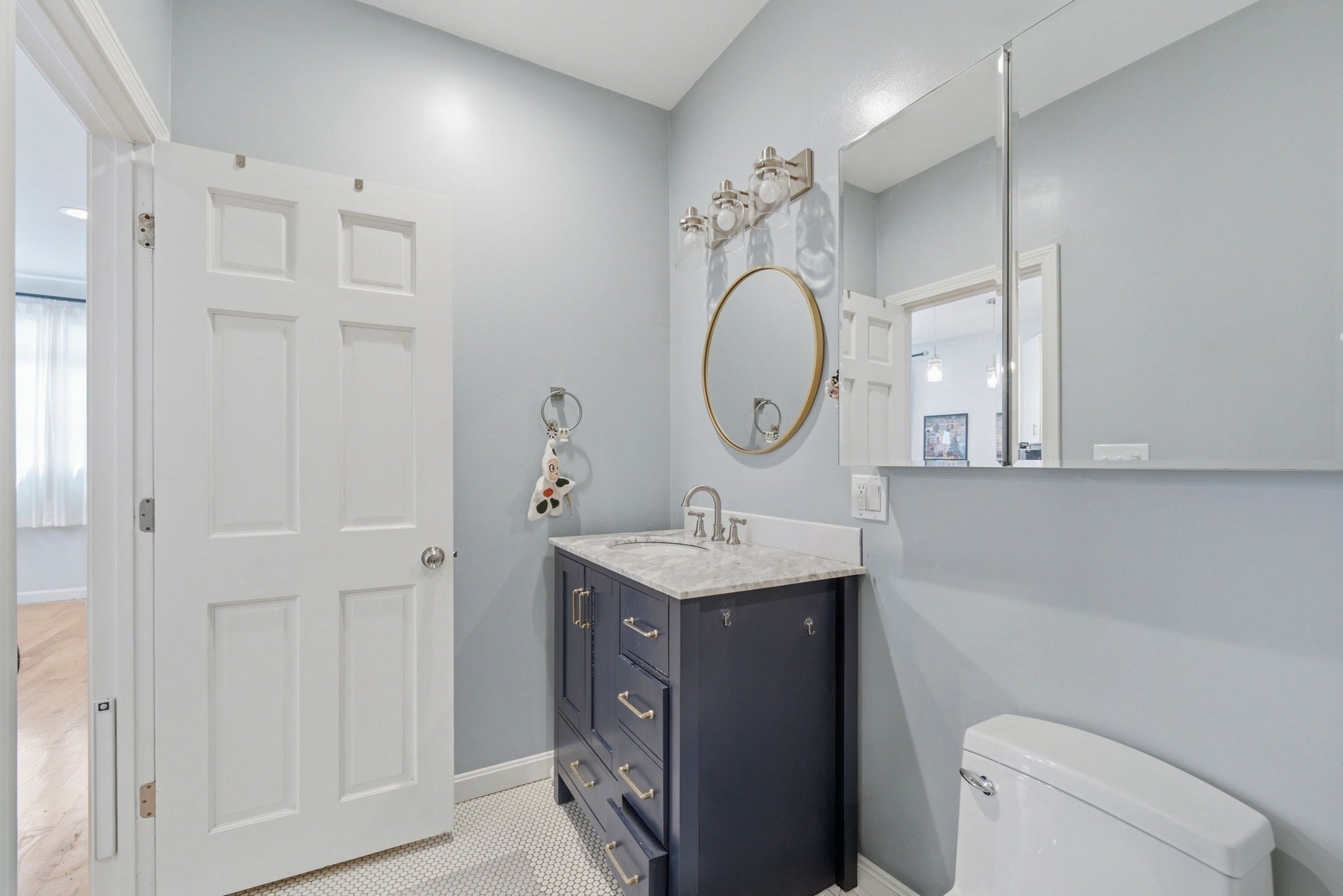 518 Main St #2, Medford, MA, 518 Main St #2, Medford, MA Photo #3