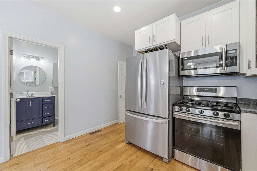 518 Main St #2, Medford, MA, 518 Main St #2, Medford, MA Photo #8