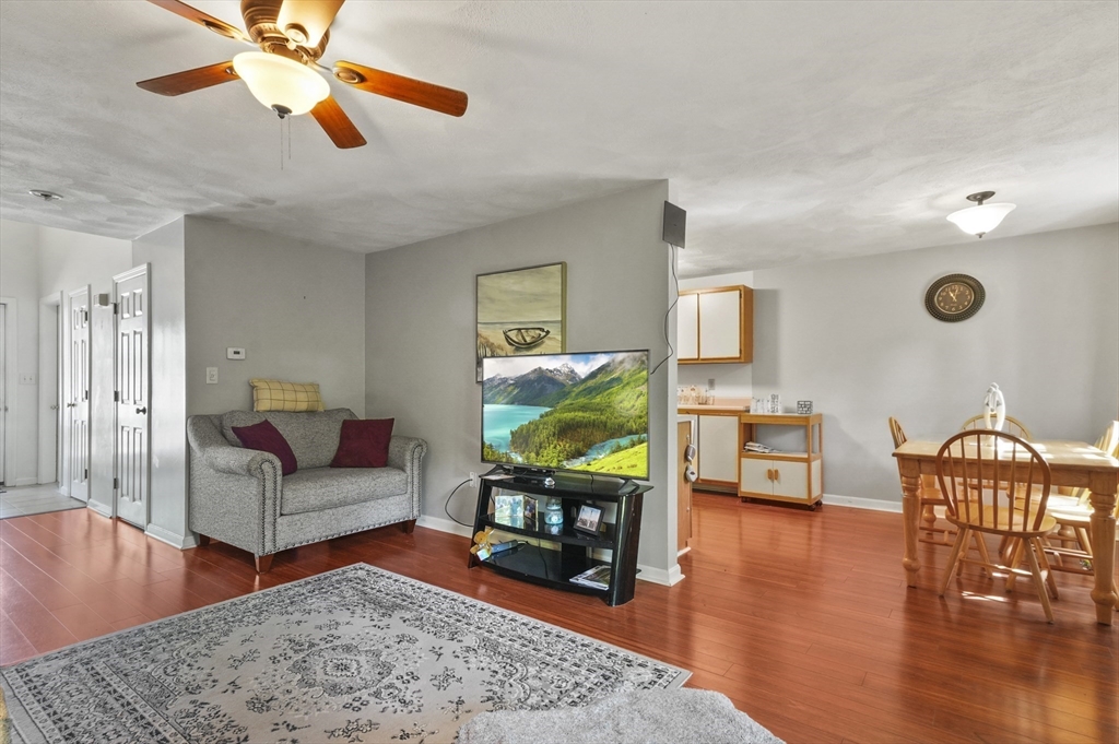 100 Pleasant Street 14