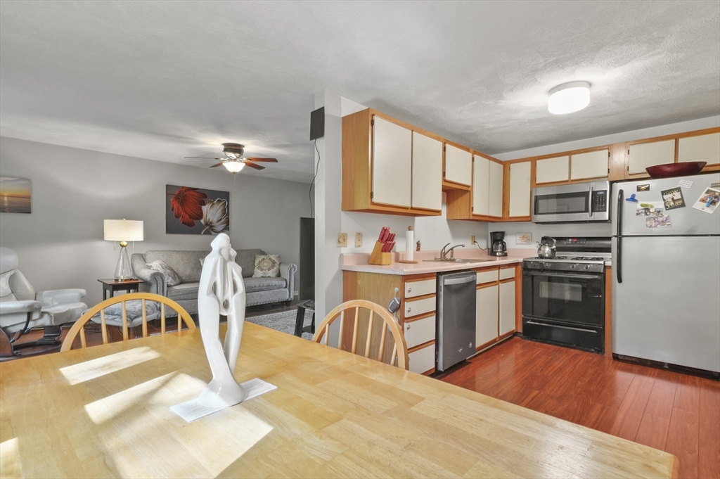 100 Pleasant Street 14