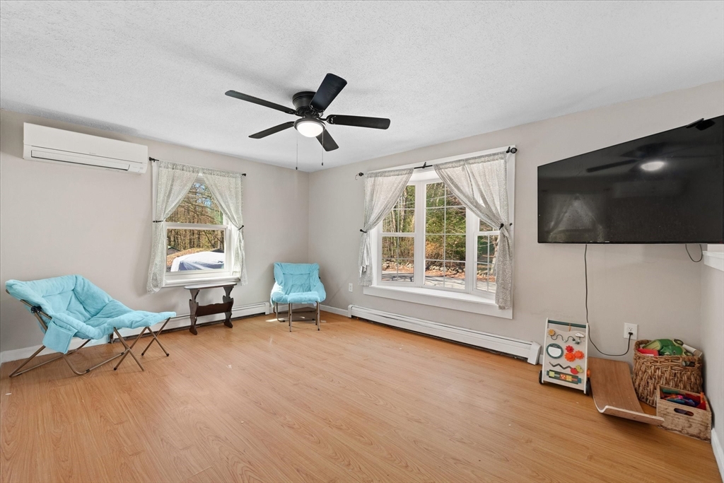 560 Conant Rd