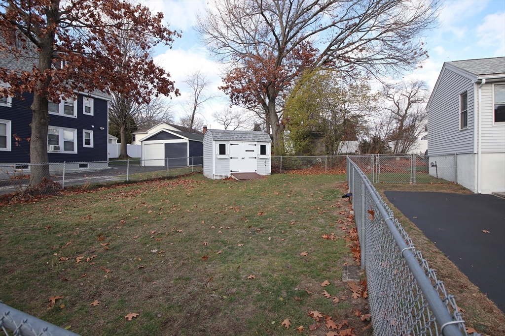 Saugus, Massachusetts 01906, United States, 3 Bedrooms Bedrooms, ,2 BathroomsBathrooms,Residential,Active,249967