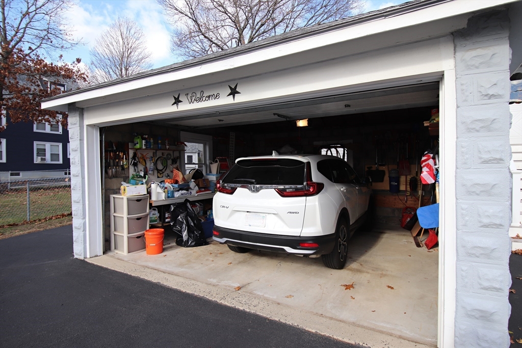 Saugus, Massachusetts 01906, United States, 3 Bedrooms Bedrooms, ,2 BathroomsBathrooms,Residential,Active,249967