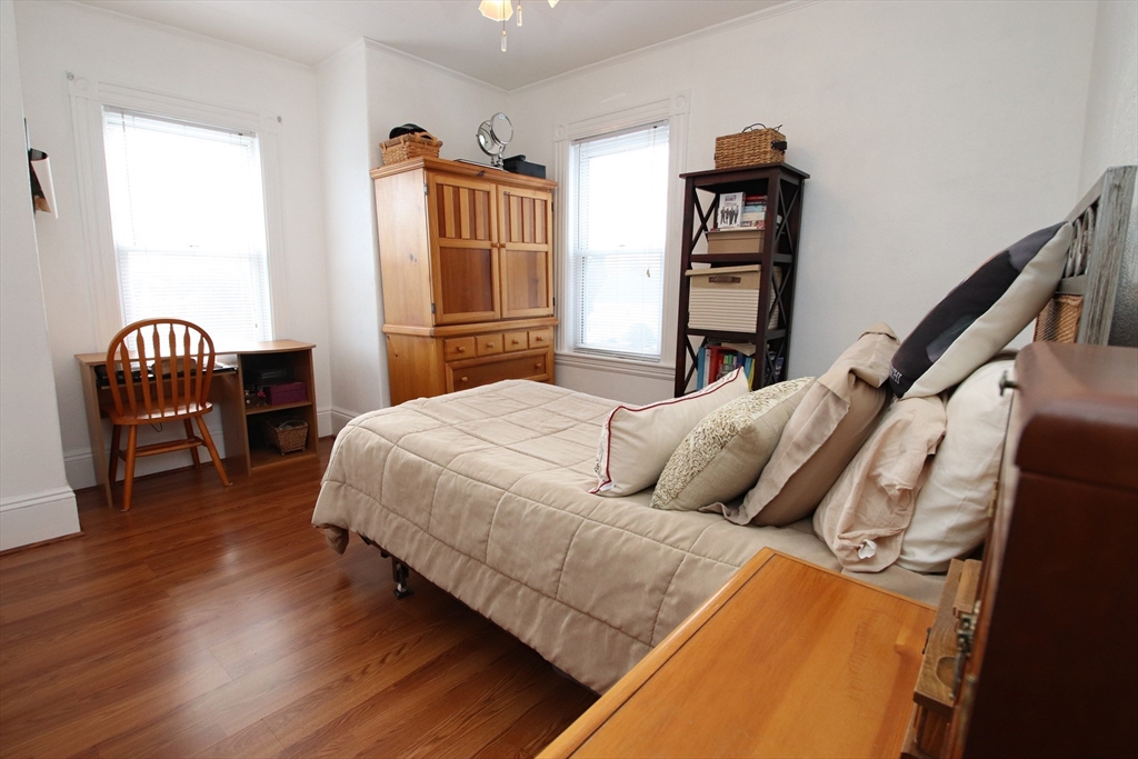 Saugus, Massachusetts 01906, United States, 3 Bedrooms Bedrooms, ,2 BathroomsBathrooms,Residential,Active,249967