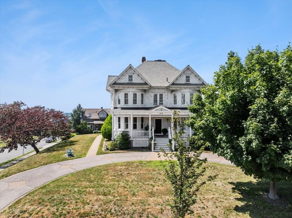 878 Highland Ave