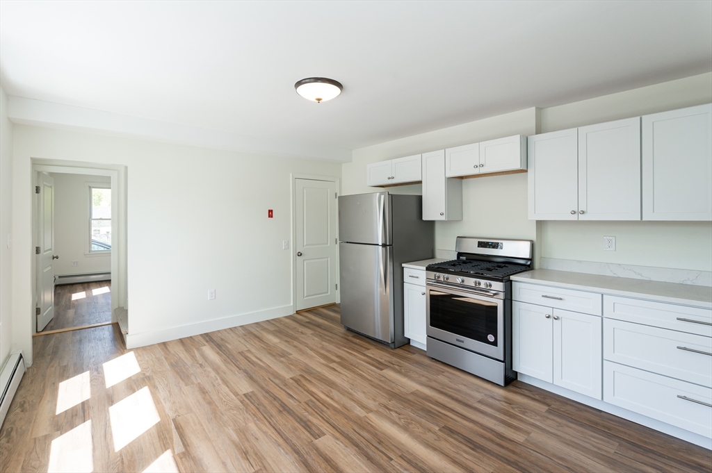6 Ellis Court 1