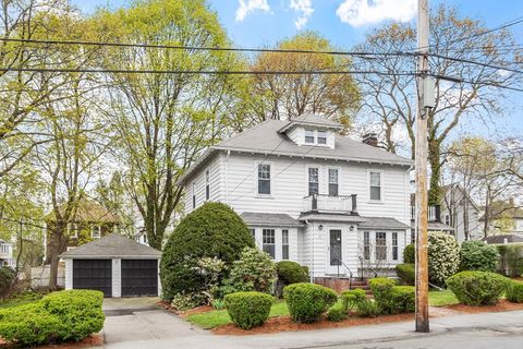 Photo of 43 Bradford Avenue, Haverhill, MA 01835 (MLS # 73510524)