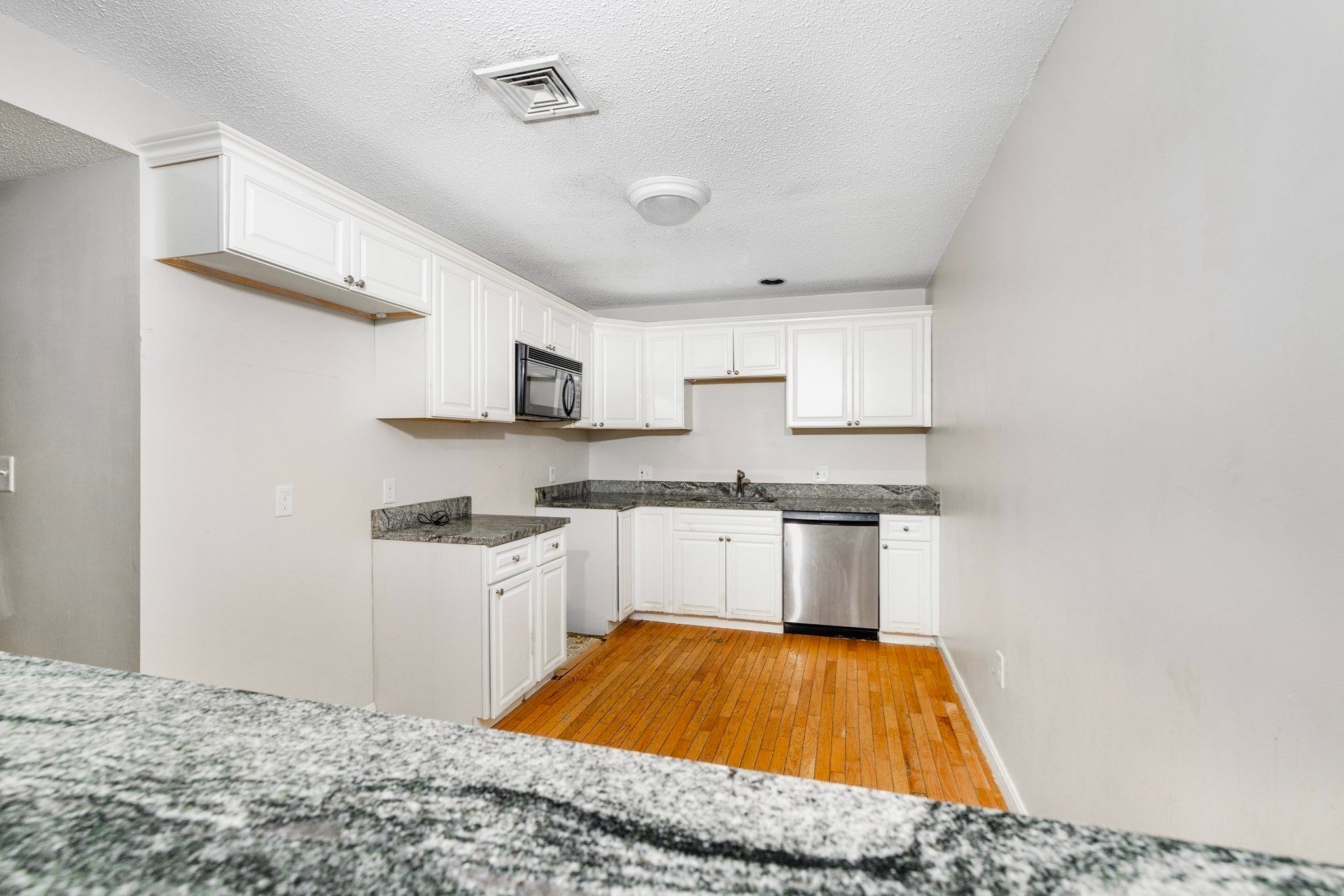 1029 Pleasant St #9, Worcester, MA, 1029 Pleasant St #9, Worcester, MA Photo #9