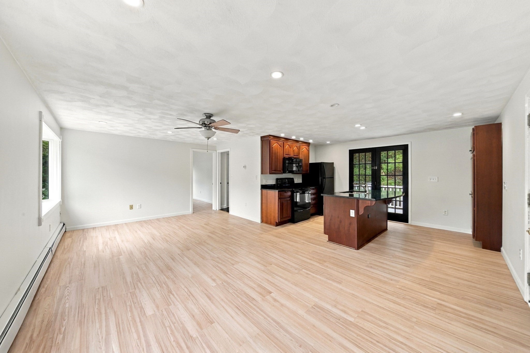 51 Queensland Rd, Billerica, MA Photo #27