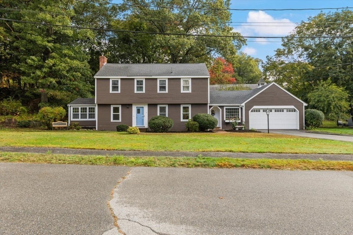 7 Scott Hill Rd