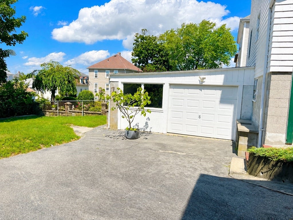 559-561 S Almond St, Fall River, MA, 559-561 S Almond St, Fall River, MA Photo #4