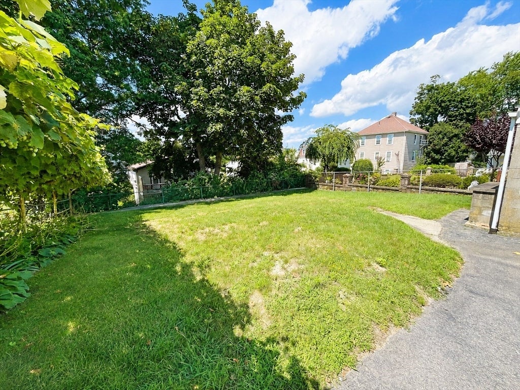 559-561 S Almond St, Fall River, MA, 559-561 S Almond St, Fall River, MA Photo #6