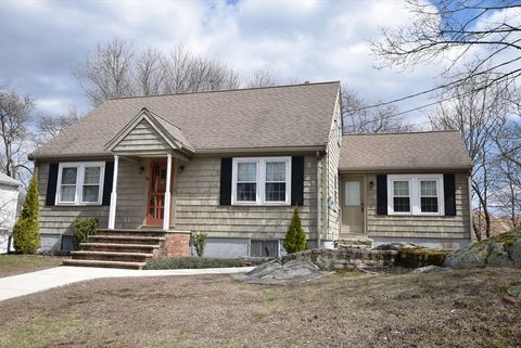 42 Herbert St Wakefield MA 01880