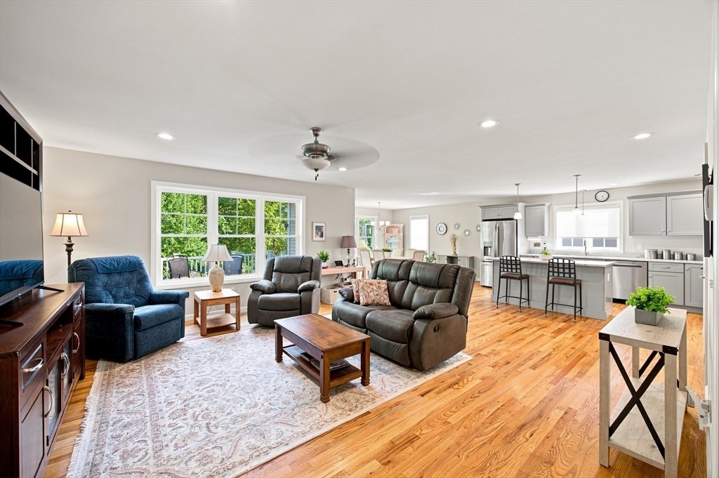 12 Copley Cir #12, Enfield, CT, 12 Copley Cir #12, Enfield, CT Photo #16