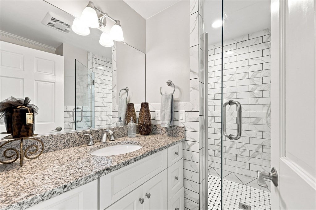 27 Shirley St, Wilbraham, MA, 27 Shirley St, Wilbraham, MA Photo #20