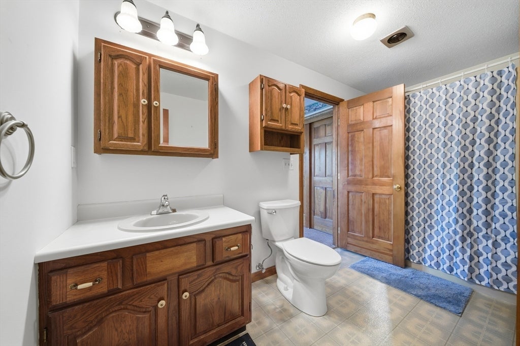 C26 Scotty Hollow Dr #C26, Chelmsford, MA Photo #17
