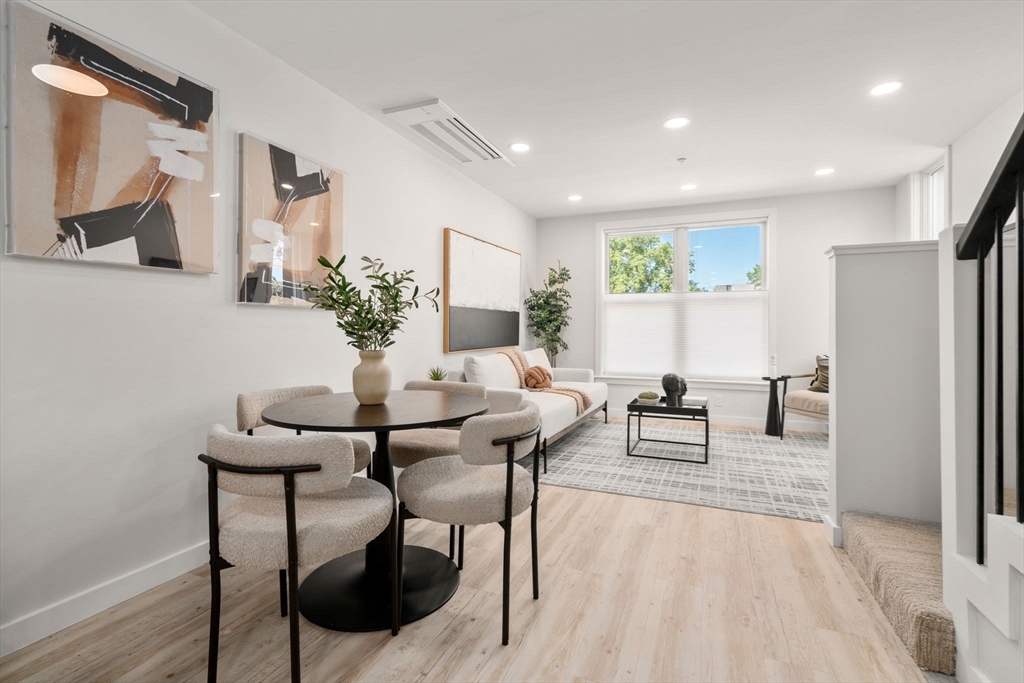 602 Canterbury St #10, Boston, MA Photo #8