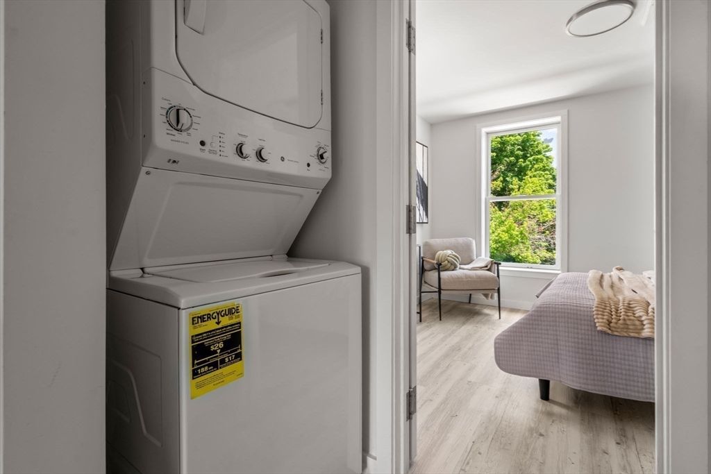 602 Canterbury St #10, Boston, MA Photo #12