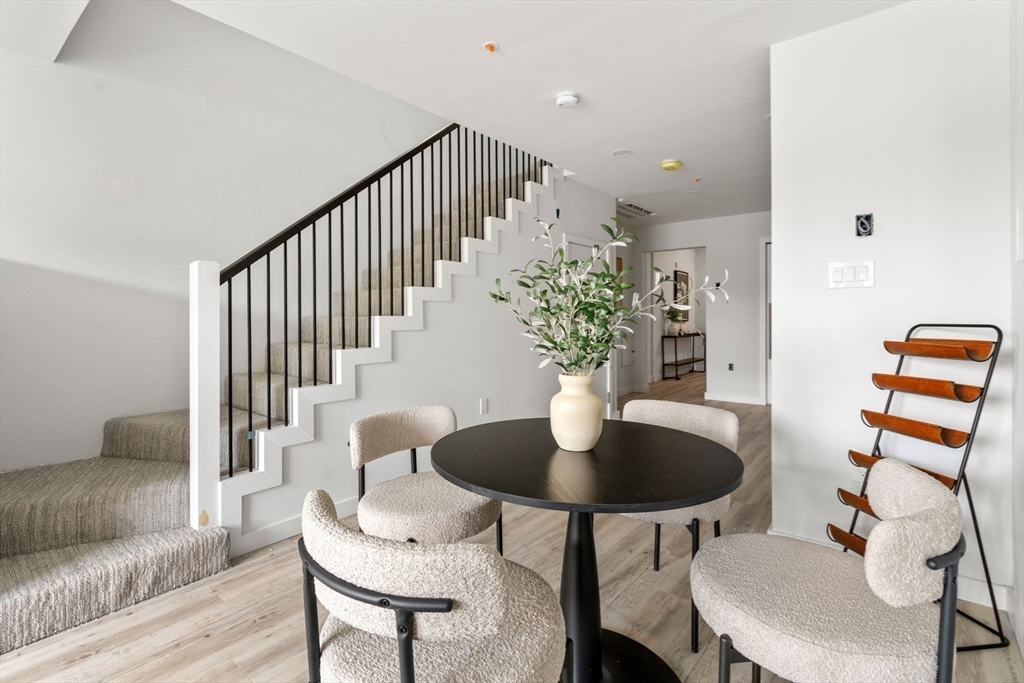 602 Canterbury St #10, Boston, MA Photo #7