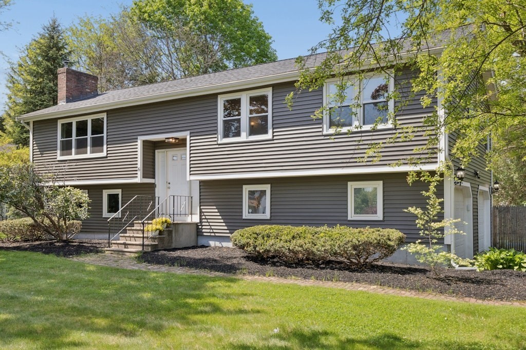 6 Thayer Street