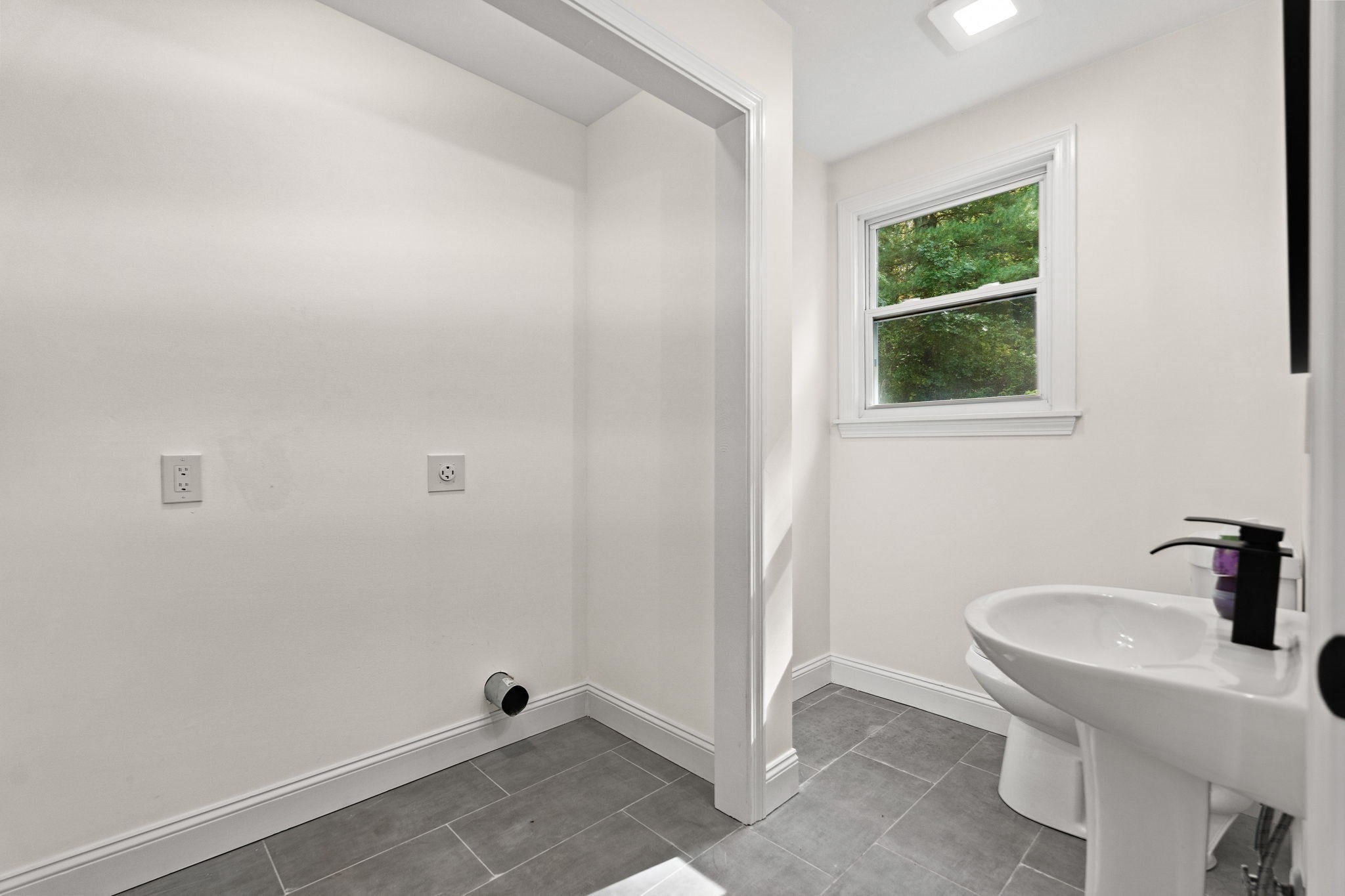 17 Ferry Rd, Methuen, MA, 17 Ferry Rd, Methuen, MA Photo #15