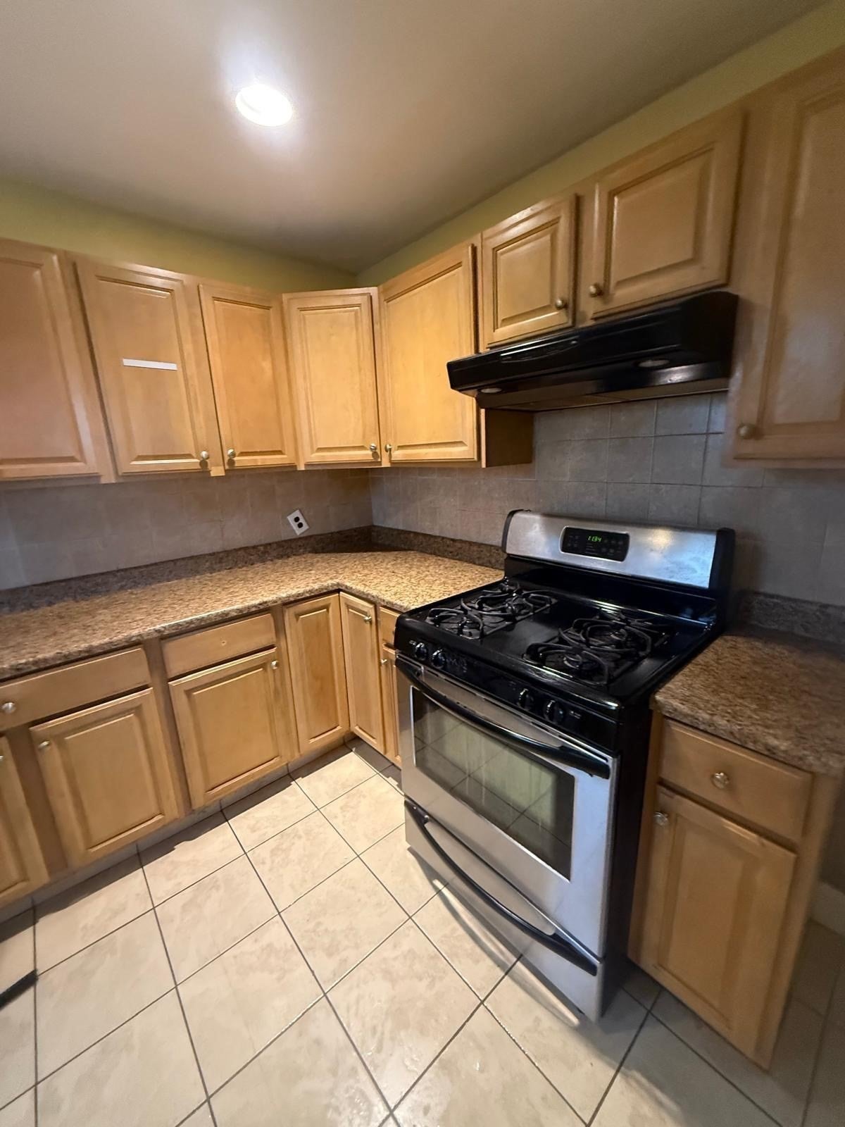 Photo of 1846 R S Main St R St, Fall River, MA