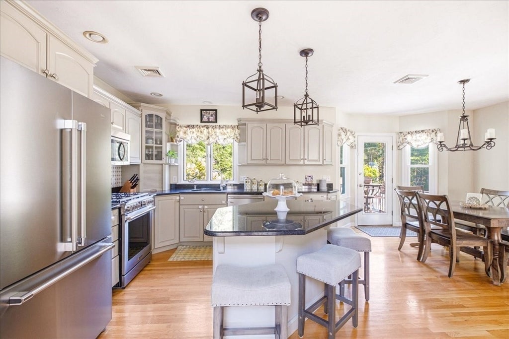 31 Pond View Dr, Kingston, MA, 31 Pond View Dr, Kingston, MA Photo #6