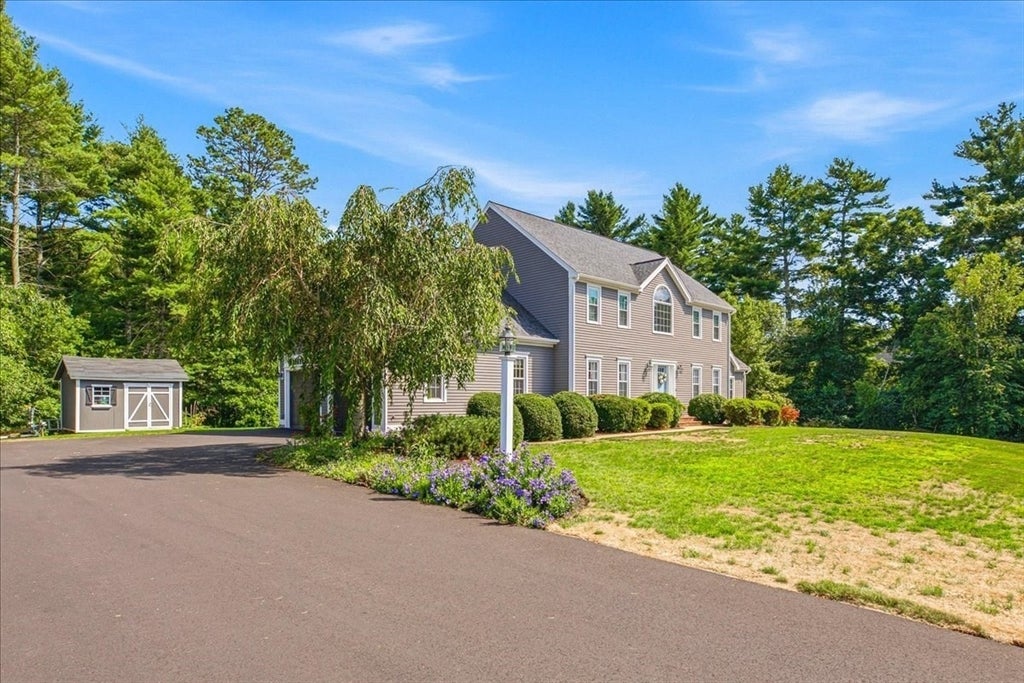 31 Pond View Dr