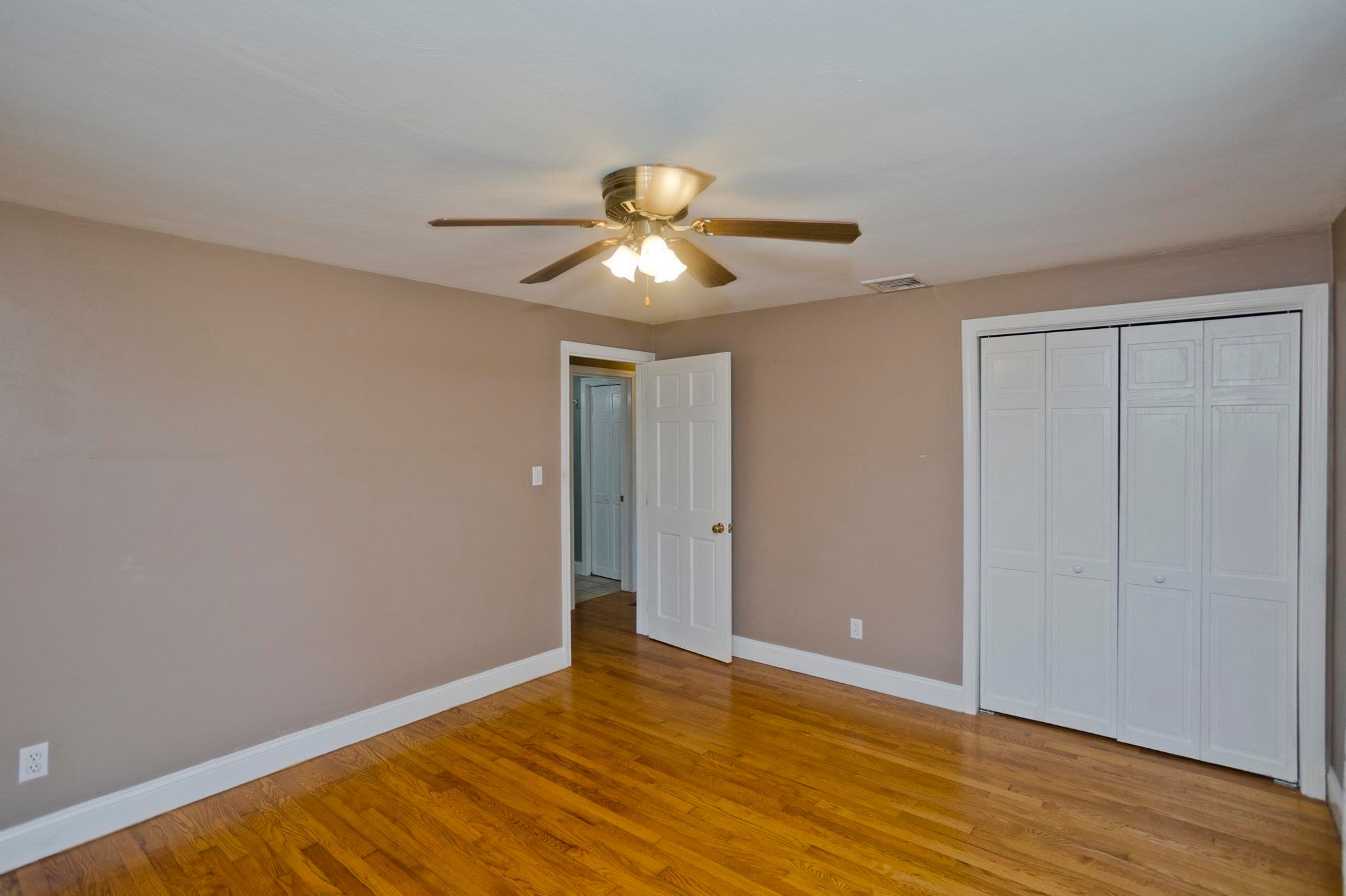 14 Philip St, Ludlow, MA, 14 Philip St, Ludlow, MA Photo #29
