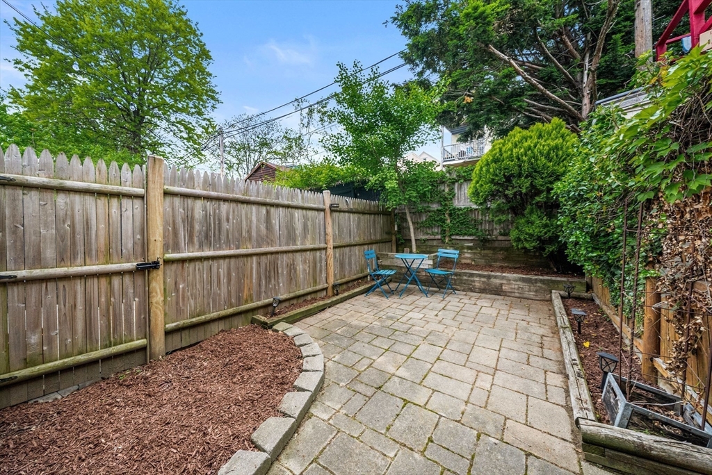 118 Princeton St 1