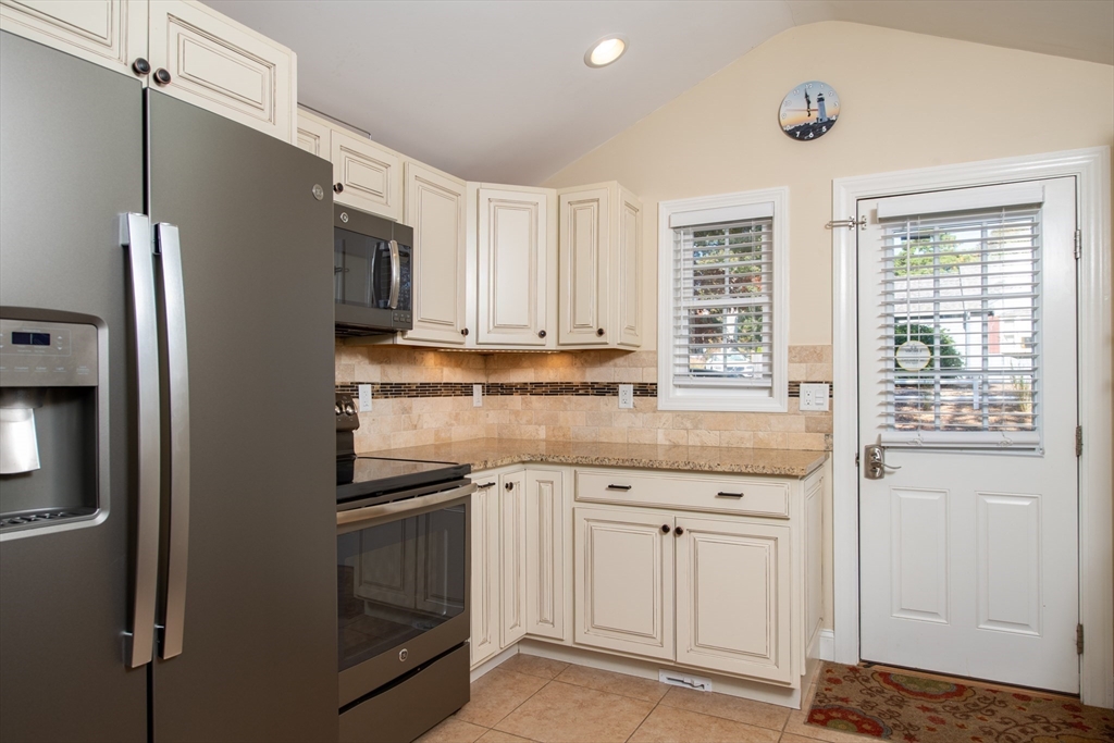 56 S Yarmouth Rd