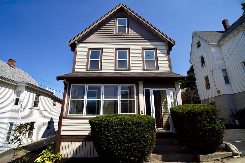18 Orient St