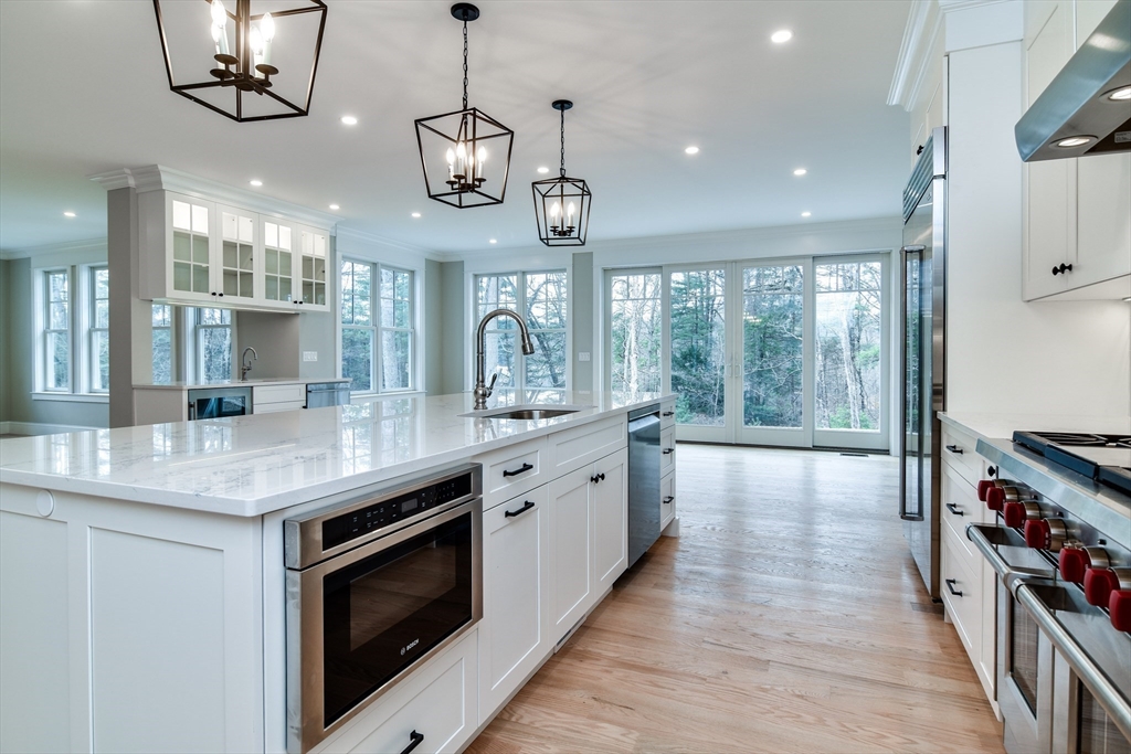 3 Spring Ln